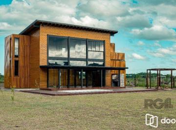 Casa · 195m² · 3 Quartos · 3 Vagas · Casa à venda - na Lagoa do Palmital