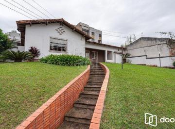 Casa · 285m² · 3 Quartos · 3 Vagas · Casa no bairro Petrópolis de 3 dormitórios