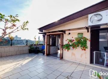 Apartamento · 160m² · 2 Quartos · 1 Vaga · Ótima cobertura, 2 dormitórios e 1 dependência de empregada e 1 vaga coberta.