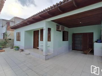Casa · 200m² · 4 Quartos · 3 Vagas · Casa de 4 dormitórios e 4 vagas de garagem em Canoas.