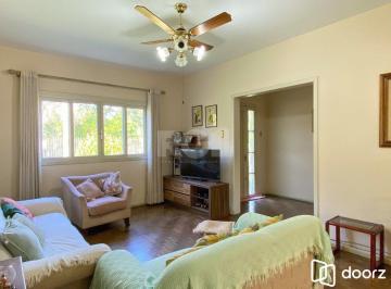 Casa · 206m² · 4 Quartos · 7 Vagas · Casa com 4 dormitórios, no bairro Nossa Senhora das Graças em Canoas/RS