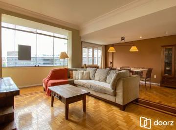 Apartamento · 95m² · 3 Quartos · Apartamento 3 dormitórios, com linda vista, em frente ao Hospital de Clínicas