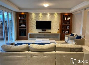 Casa · 453m² · 4 Quartos · 4 Vagas · Casa para Comprar com vista deslumbrante no Chácara das Pedras!