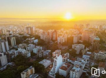 Apartamento · 161m² · 3 Quartos · 2 Vagas · ✨🏙 DUPLEX FRONTAL – 7º ANDAR NOS ALTOS DA CARLOS VON KOSERITZ ✨