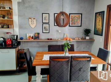 Casa · 177m² · 3 Quartos · 2 Vagas · Um Condomínio estilo Serrano em Poa, a 7 Min da Orla.