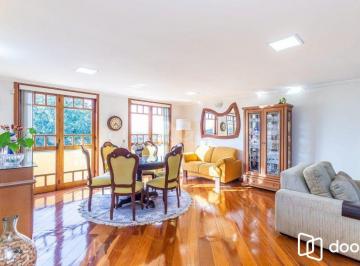 Casa · 247m² · 3 Quartos · 5 Vagas · Casa à venda - em Teresópolis