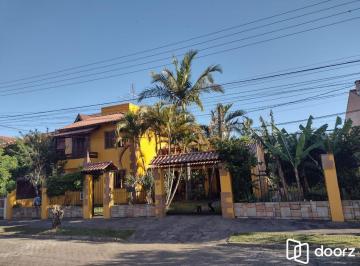 Casa · 694m² · 5 Quartos · 4 Vagas · Casa para Venda - 693.6m², 5 dormitórios, sendo 3 suites, 4 vagas - Hípica