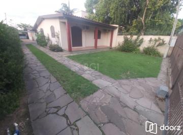 Casa · 110m² · 3 Quartos · 4 Vagas · Terreno no Bairro Restinga