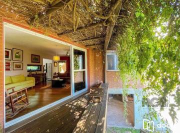Casa · 193m² · 3 Quartos · 1 Vaga · Casa 3 Dormitório(s) Bairro Teresópolis
