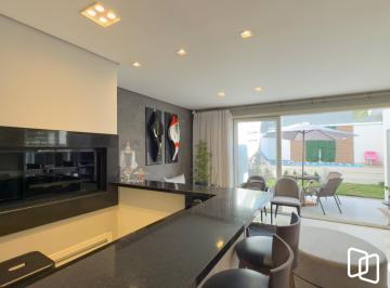 Casa · 386m² · 4 Quartos · 4 Vagas · Casa para Comprar com 4 suítes, 386 m² - Chácara das Pedras - Porto Alegre