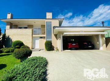 Casa · 308m² · 3 Quartos · 4 Vagas · Casa à venda - no Centro