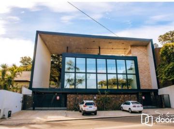 Comercial · 1892m² · 14 Vagas · Prédio comercial no bairro Pedra Redonda