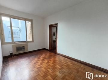 Apartamento · 55m² · 2 Quartos · Apartamento de 2 dormitórios no bairro Praia de Belas