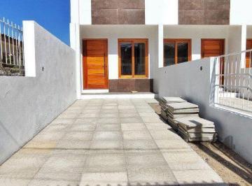 Casa · 106m² · 2 Quartos · 2 Vagas · Sobrado Pronto, no Jardim Itu-Sabará: 2 Dormitórios, 1 Suíte.