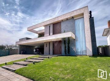 Casa · 300m² · 4 Quartos · 5 Vagas · Casa à venda - em Gravataí