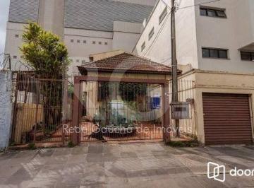 Casa · 300m² · 6 Quartos · 2 Vagas · Casa composta por seis(6) dormitórios, no bairro Passo da Areia em Porto Alegre/