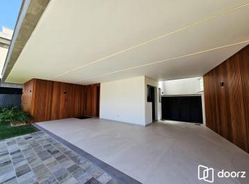 Casa · 400m² · 3 Quartos · 3 Vagas · Casa Alto Padrão no Sunset em Xangri-Lá com Piscina