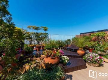 Apartamento · 182m² · 2 Quartos · Cobertura Reformada com Terraço, Espaço Gourmet e Vista da Cidade