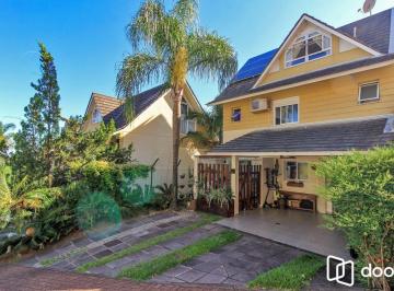 Casa · 301m² · 3 Quartos · 2 Vagas · Casa em Condomínio - Imóvel Raro - Excelente Pátio Privativo