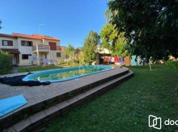 Casa · 260m² · 4 Quartos · 3 Vagas · Casa à venda - no Centro