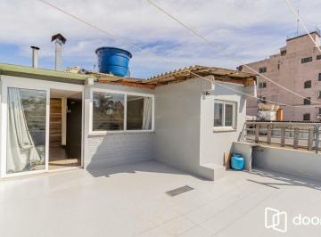 Apartamento · 131m² · 2 Quartos · 1 Vaga · Cobertura com Terraço lareira e Churrasqueira Próximo ao Boulevar Strip Center