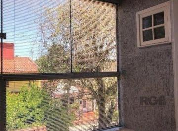 Casa · 208m² · 4 Quartos · 2 Vagas · Vende-se casa estilo sobrad, no formado de 2 residencias independentes, 4 quarto