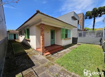 Casa · 110m² · 2 Quartos · 2 Vagas · AMPLO TERRENO FRENTE NORTE NA MELHOR RUA DO BAIRRO TRISTEZA