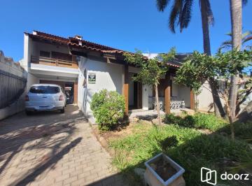 Casa · 440m² · 4 Quartos · 4 Vagas · Casa à venda - em Camaquã