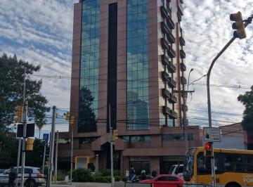 Comercial · 27m² · 1 Quarto · 1 Vaga · Sala Comercial próxima a Carlos Gomes