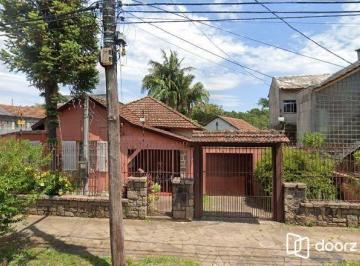 Casa · 200m² · 4 Quartos · 2 Vagas · Casa de 03 dormitórios com suite à venda no bairro Medianeira, Porto Alegre
