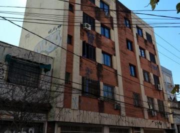 Apartamento · 31m² · 1 Quarto · 1 Vaga · Apartamento de 1 dormitório com vaga de garagem escriturada na Rua Lopo Gonçalve