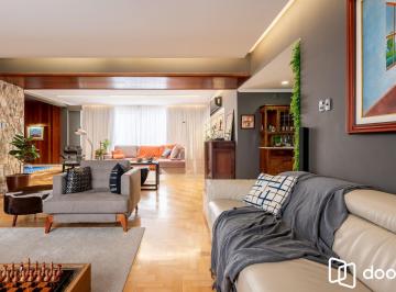 Apartamento · 296m² · 3 Quartos · 2 Vagas · Apartamento com 295m² e 3 dormitórios, 2 vagas individuais, bairro Independência