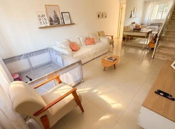 i38898Dx4t94r9_2045656a59195ada503.jpg · Casa à venda com 160m², 4 quartos e 3 vagas