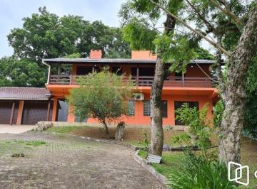 Casa · 200m² · 3 Quartos · 3 Vagas · Sobrado para Venda - 200m², 3 dormitórios, sendo 1 suites, 3 vagas - Belém Novo