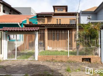 Casa · 215m² · 4 Quartos · 3 Vagas · Casa/Sobrado 4 dormitórios com piscina