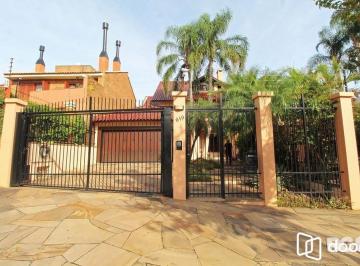 Casa · 381m² · 4 Quartos · 4 Vagas · Casa de Alto Padrão com Lareira, Churrasqueira e Salão de Festas