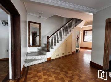 Casa · 275m² · 4 Quartos · 1 Vaga · CASA A VENDA, AMPLA NA COMENDADOR BATISTA!