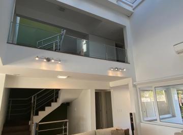 Casa · 422m² · 4 Quartos · 3 Vagas · Casa em Ipanema com 4 Dormitórios sendo 3 Suíte