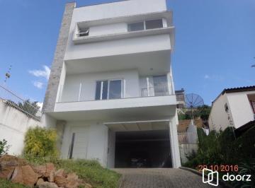 Casa · 217m² · 3 Quartos · 5 Vagas · Casa para Venda - 217m², 3 dormitórios, sendo 1 suites, 3 vagas - Teresópolis