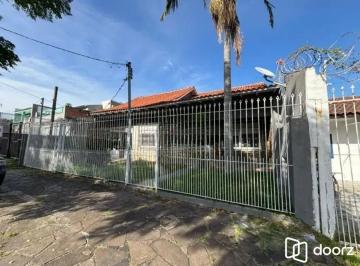 Casa · 298m² · 3 Quartos · 2 Vagas · Casa para venda no bairro Medianeira | 3 dormitórios | Pátio amplo | Espaço gour