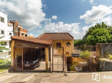 Casa · 212m² · 4 Quartos · 1 Vaga · Casa de 4 dormitórios no bairro Camaquã