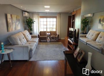 Casa · 340m² · 3 Quartos · 2 Vagas · Excelente casa com 03 suíte, espaço gourmet com churrasqueira, living com lareir