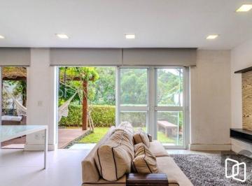 Casa · 200m² · 4 Quartos · 4 Vagas · Casa em Condomínio com 04 Quartos - 4 vagas, 200,36 m² de área privativa - LOMBA