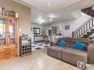 Casa · 329m² · 6 Quartos · 2 Vagas · Casa de 6 dormitórios à venda Bairro Vila Nova - Porto Alegre