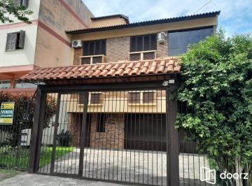 Apartamento · 302m² · 3 Quartos · 2 Vagas · Apartamento à venda - em Camaquã
