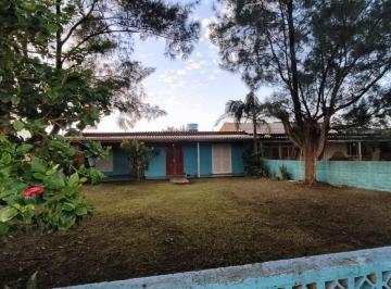 Casa · 80m² · 3 Quartos · 3 Vagas · Casa em Quintão de 3 dormitórios com mais um terreno ao lado de 300m²