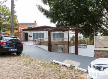 Casa · 455m² · 5 Quartos · 8 Vagas · Casa para Venda - 454.7m², 5 dormitórios, sendo 1 suites, 8 vagas - Teresópolis