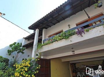 Casa · 326m² · 3 Quartos · 4 Vagas · Casa para Venda - 326m², 3 dormitórios, sendo 3 suites, 4 vagas - Glória
