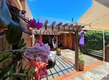 Casa · 182m² · 3 Quartos · 2 Vagas · Casa para Venda - 182m², 3 dormitórios, sendo 3 suites, 2 vagas - Guarujá/ Porta