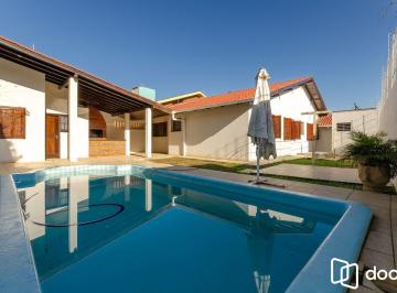 Casa · 290m² · 4 Quartos · 3 Vagas · Casa Residencial de 4 Quartos à Venda em Porto Alegre, RS